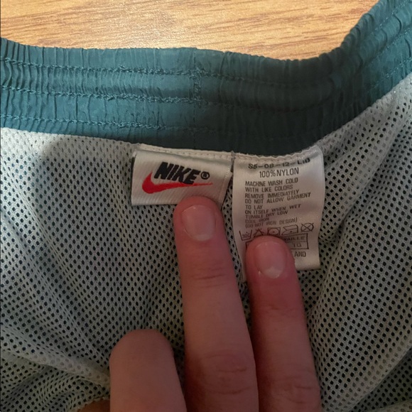 Nike Vintage shorts - Picture 3 of 3